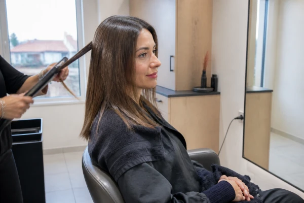 Lissage brésilien vs japonais cheveux Cugnaux
