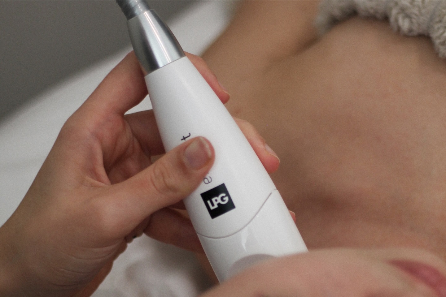 C2O -louane-leroyy-1737649123-3551980751693290559-10943707448